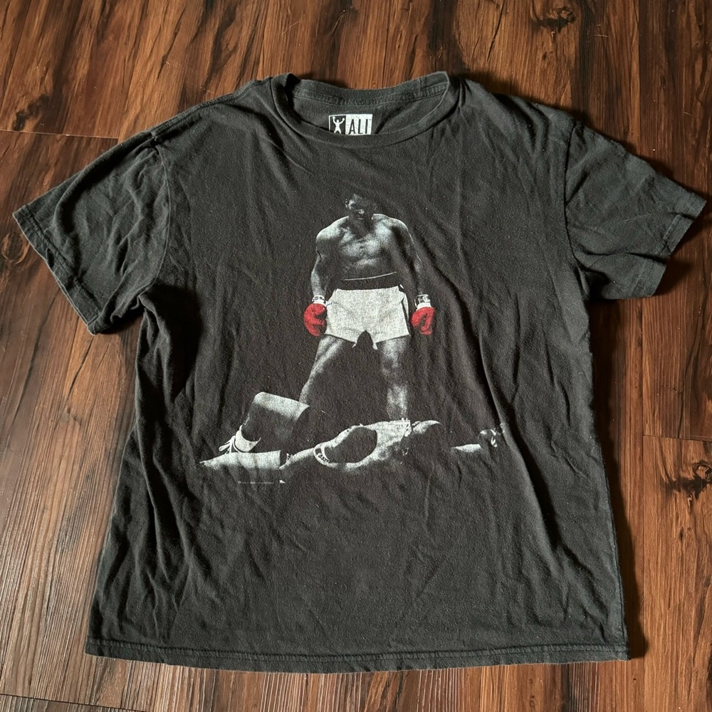 Women’s Muhammad Ali Fighter T-Shirt